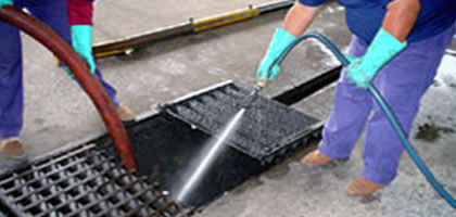 Desentupidora 24 horas para emergências: atendimento rápido e eficiente