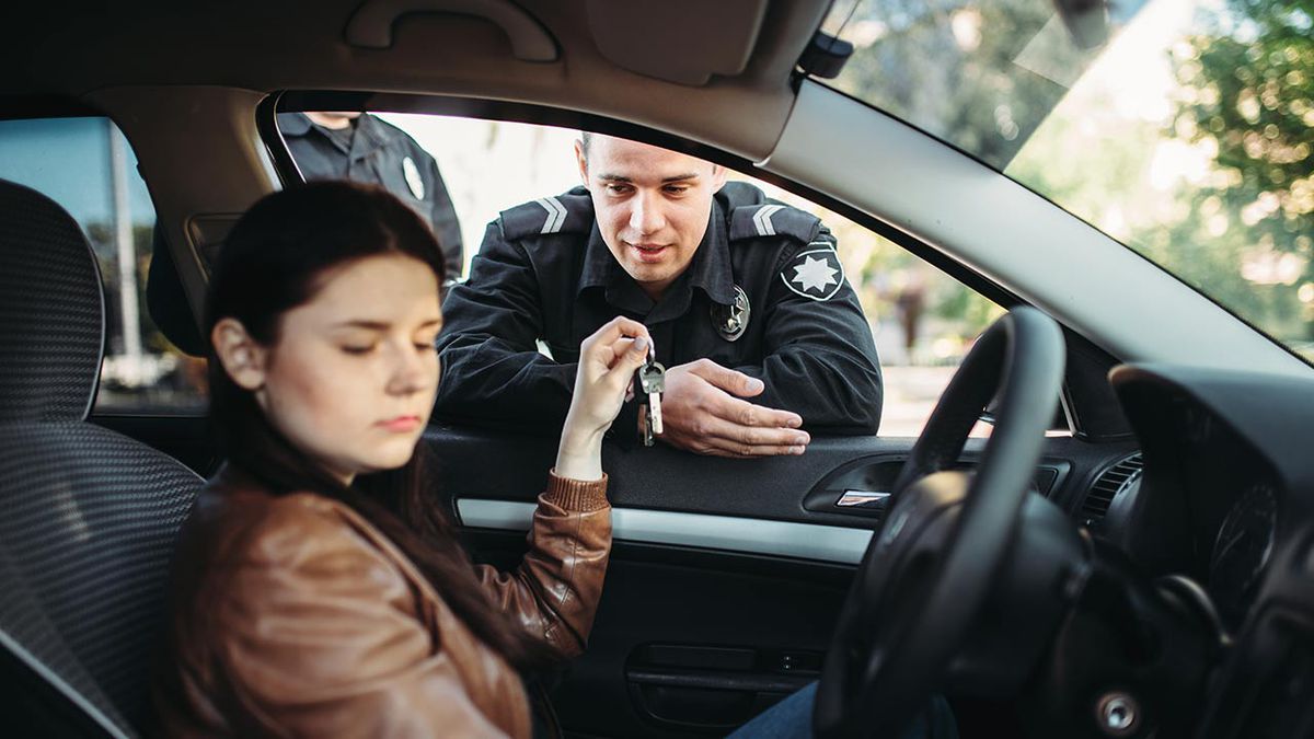 Dirigir sem CNH: O que pode acontecer?