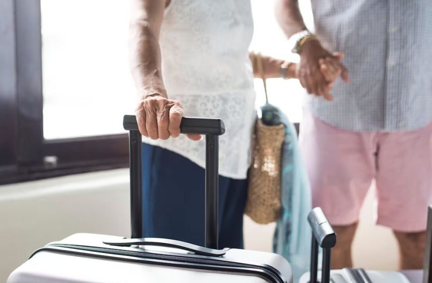 Localização Privilegiada: Seu Hotel Próximo ao Parque Temático e de Frente para o Mar